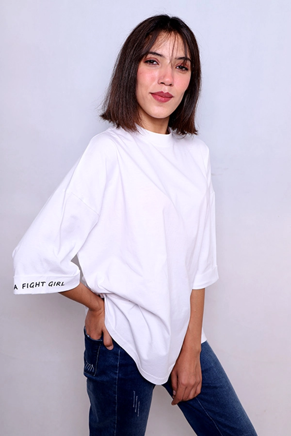 T-Shirt Oversize blanc - A FIGHT GIRL – Image 4